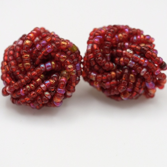 Gorgeous beaded earrings Beautiful design - Picture 2 of 4